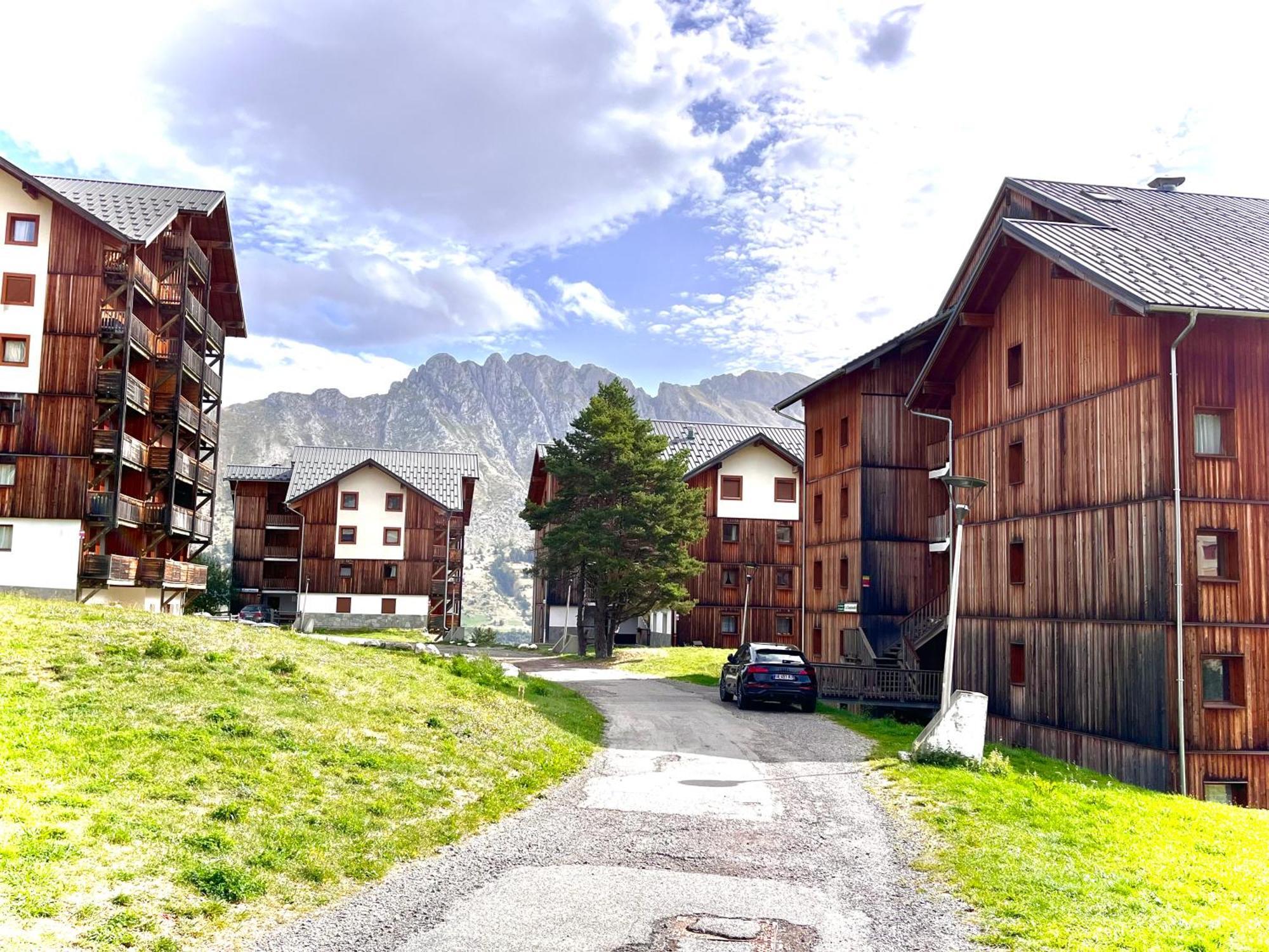Appartement Chalets Du Super D Le Devoluy Exterior photo